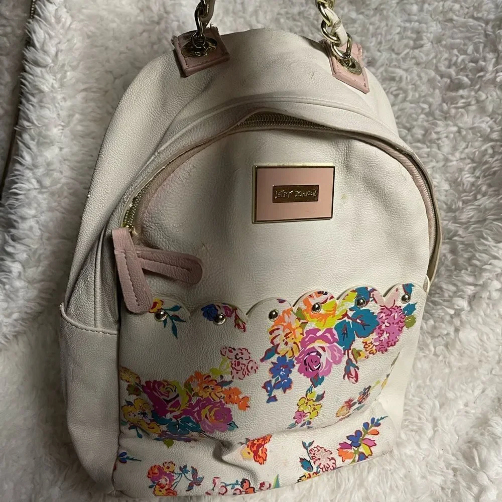 Betsey Johnson betsey johnson